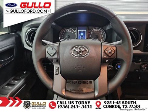 Used 2016 Toyota Tacoma SR5 image 13