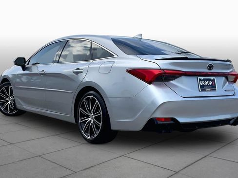 Used 2021 Toyota Avalon Touring FWD image 12