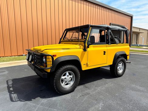 Used 1997 Land Rover Defender 90 AWD/4WD image 10