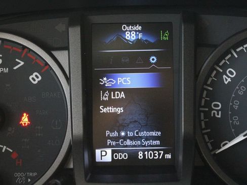 Used 2021 Toyota Tacoma TRD Off-Road w/ Technology Package AWD/4WD image 3
