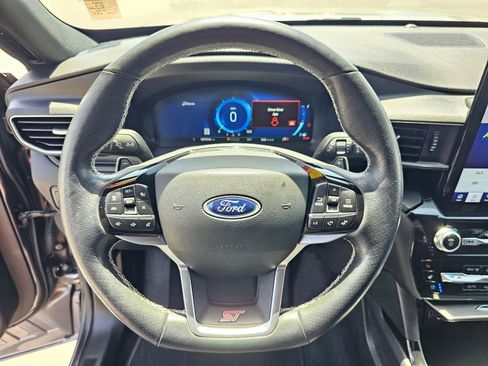 Used 2022 Ford Explorer ST w/ Equipment Group 401A AWD/4WD image 22