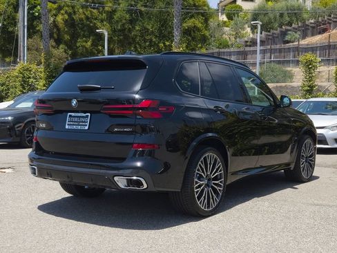 New 2026 BMW X5 xDrive40i w/ M Sport Package AWD/4WD image 16