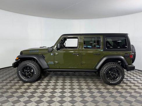 Used 2023 Jeep Wrangler Unlimited w/ Cold Weather Group AWD/4WD image 9