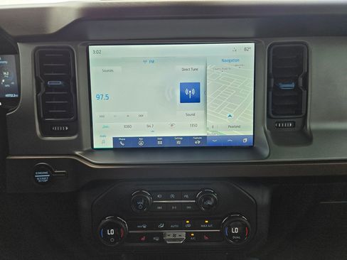 Used 2023 Ford Bronco Outer Banks image 24
