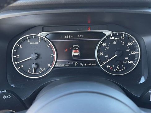 Used 2024 Nissan Rogue SV w/ SV Premium Package image 25