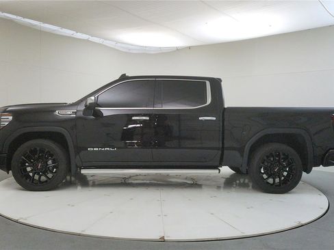 Used 2025 GMC Sierra 1500 Denali w/ Denali Reserve Package image 4