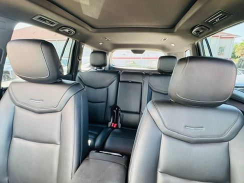 Used 2022 Cadillac XT6 Luxury AWD/4WD image 14