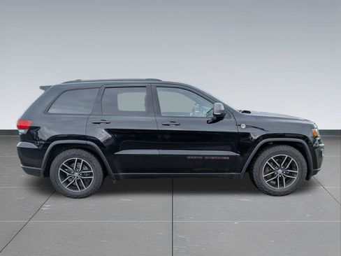 Used 2018 Jeep Grand Cherokee Trailhawk AWD/4WD image 6