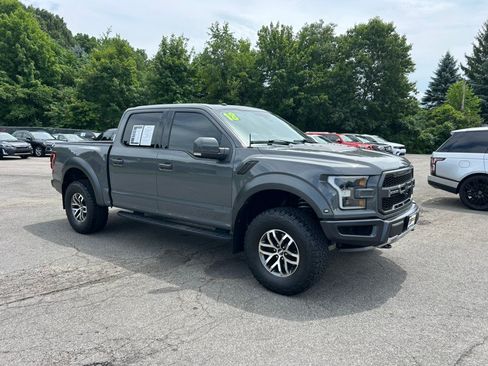 Used 2018 Ford F150 Raptor w/ Equipment Group 802A Luxury AWD/4WD image 8