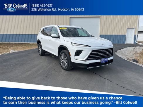 Used 2025 Buick Enclave Preferred image 1