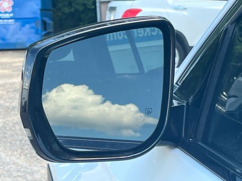 Used 2022 Jeep Grand Cherokee Limited image 13