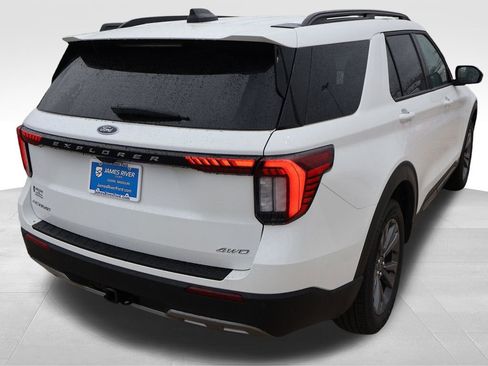 New 2026 Ford Explorer Active w/ Active Comfort Package AWD/4WD image 6