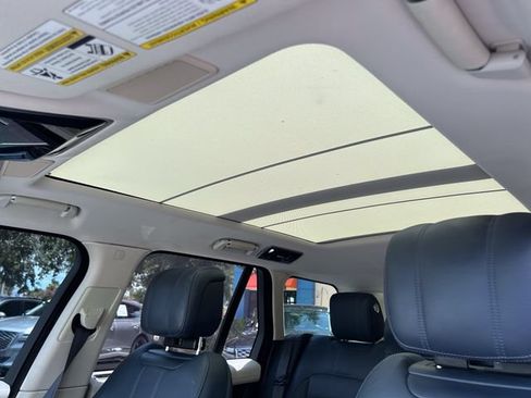 Used 2020 Land Rover Range Rover HSE AWD/4WD image 22