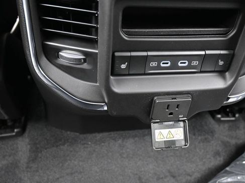Used 2026 RAM 1500 Laramie w/ Night Edition AWD/4WD image 28