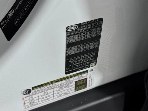 Used 2025 Land Rover Defender 110 S AWD/4WD image 32