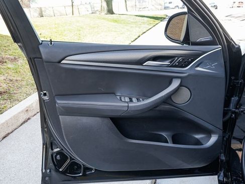 Used 2024 BMW X3 xDrive30i w/ M Sport Package image 9