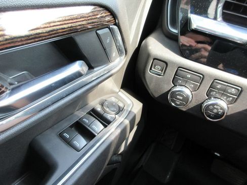 Certified 2024 GMC Sierra 2500 SLE w/ SLE Value Package; AWD/4WD image 30