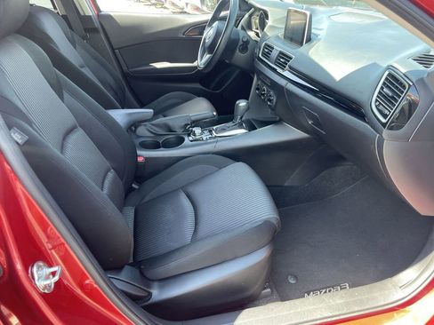 Used 2016 MAZDA MAZDA3 i Sport w/ Preferred Equipment Package FWD image 32