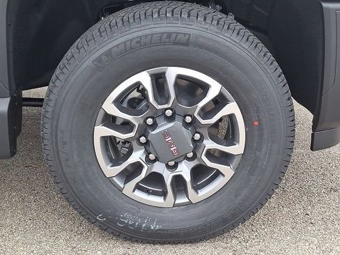 New 2026 GMC Sierra 2500 SLE w/ SLE Value Package; image 9