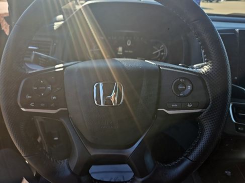 Used 2025 Honda Passport EX-L image 15