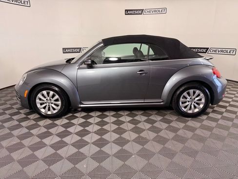 Used 2018 Volkswagen Beetle 2.0T S FWD image 4