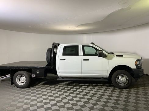 Used 2024 RAM 3500 Tradesman w/ Electrical Accessory Group image 8