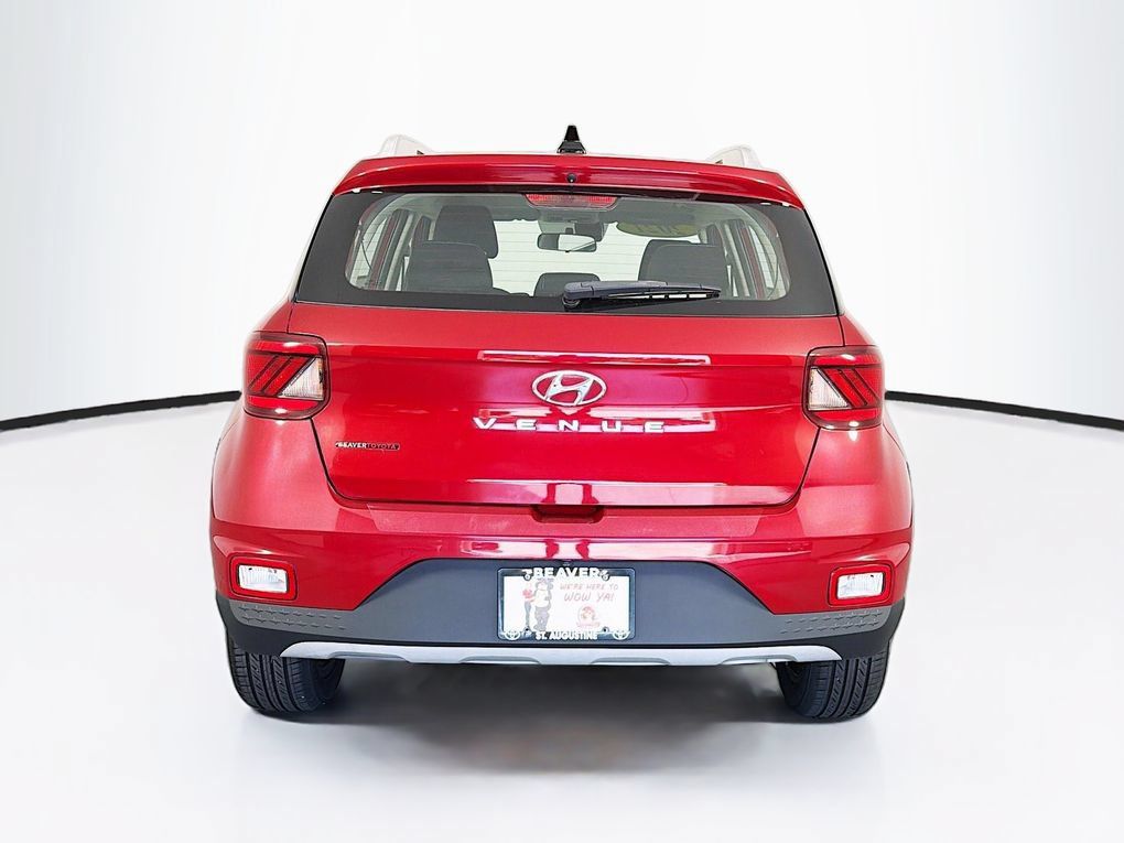 Used 2021 Hyundai Venue SEL FWD image 8