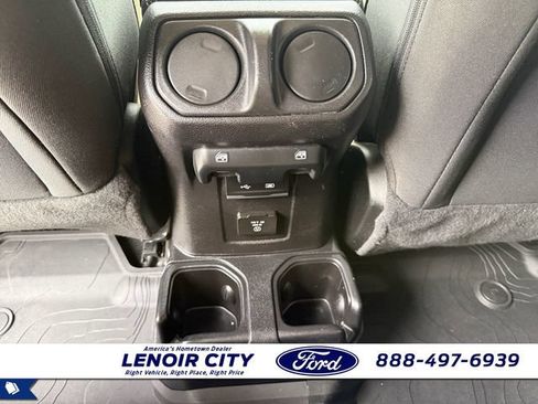 Used 2020 Jeep Gladiator Overland AWD/4WD image 12