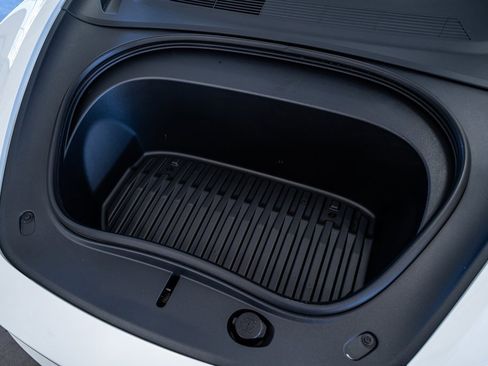 Used 2025 Tesla Model 3 Long Range image 59