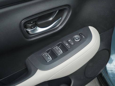 New 2026 Honda HR-V EX-L image 13