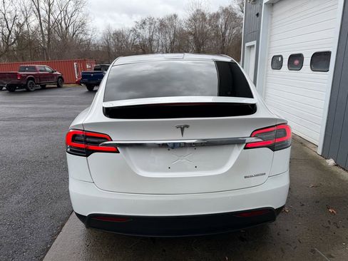 Used 2020 Tesla Model X Performance image 5