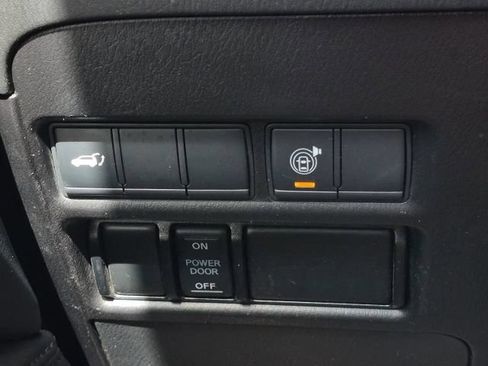 Used 2021 Nissan Armada SL w/ Captain's Chairs Package RWD image 34