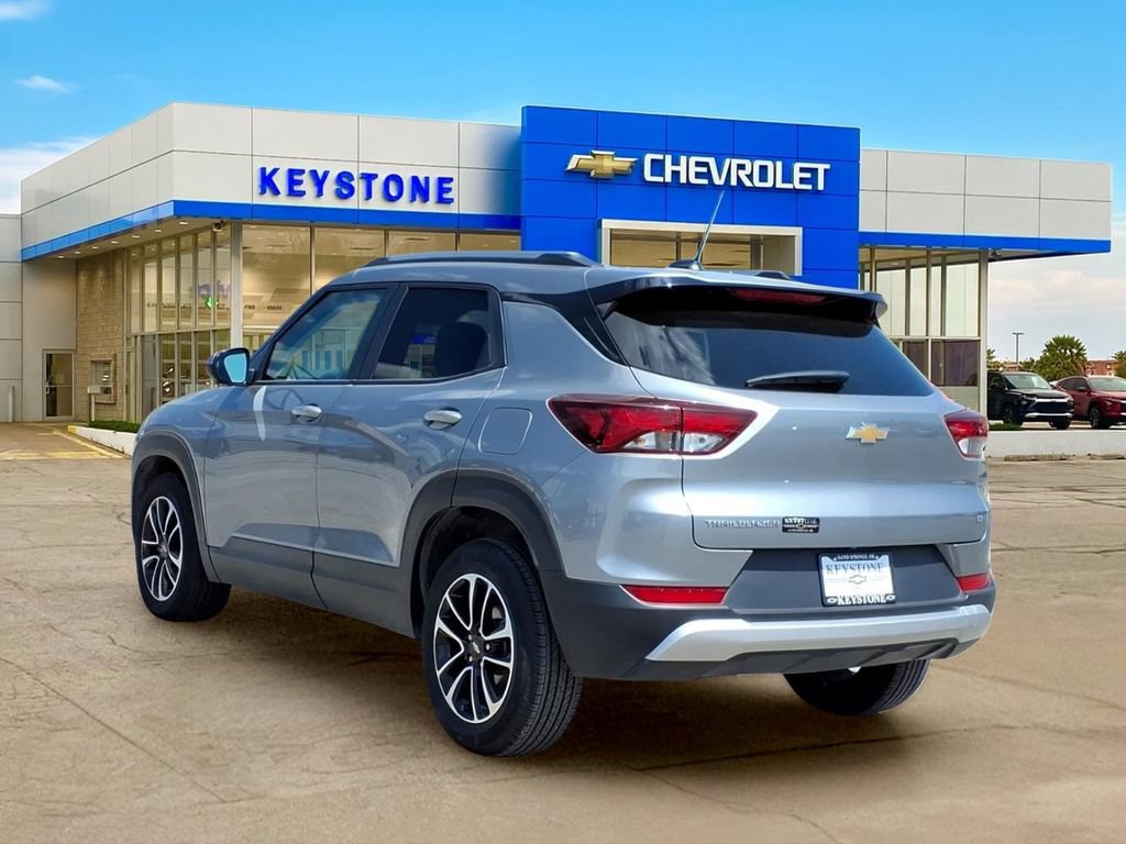 Used 2025 Chevrolet TrailBlazer LT FWD image 5