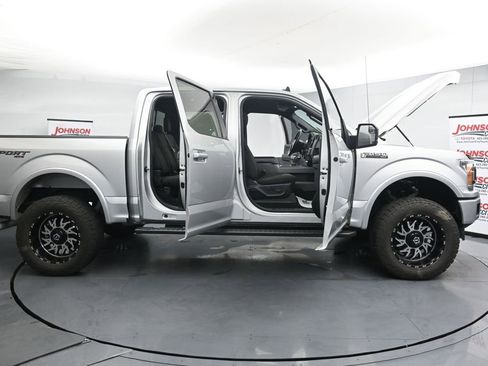 Used 2019 Ford F150 XLT w/ Equipment Group 302A Luxury AWD/4WD image 40