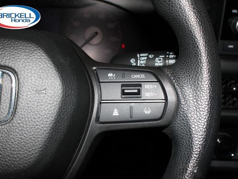 Certified 2024 Honda HR-V LX image 26