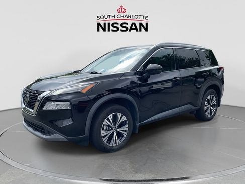 Used 2021 Nissan Rogue SV w/ Premium Package FWD image 3