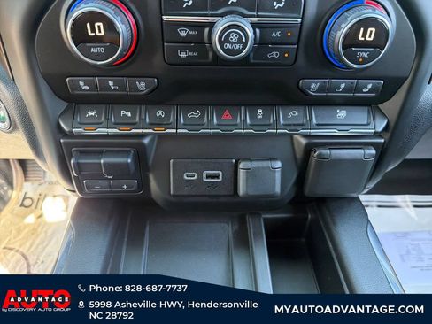 Used 2019 Chevrolet Silverado 1500 High Country w/ Technology Package AWD/4WD image 23