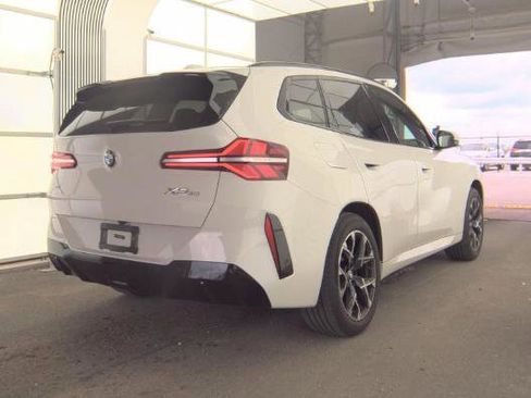 Used 2025 BMW X3 xDrive30i AWD/4WD image 2