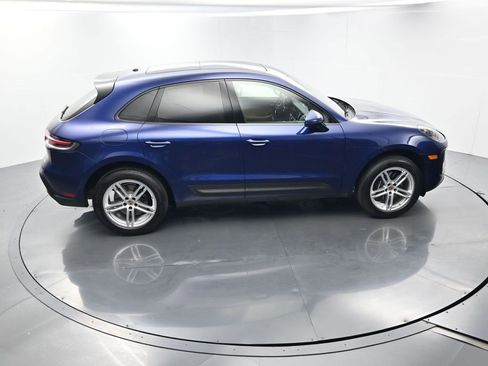 Certified 2024 Porsche Macan image 41