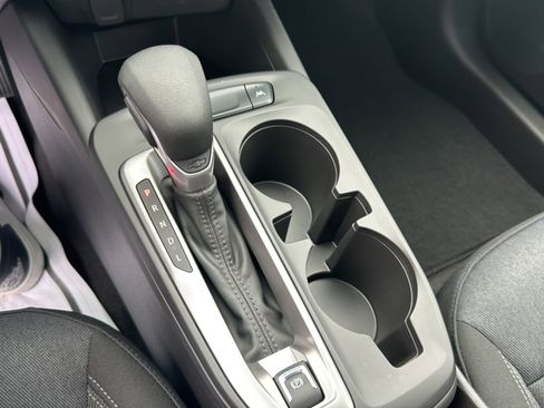 Used 2025 Chevrolet Trax LS w/ LS Convenience Package image 17