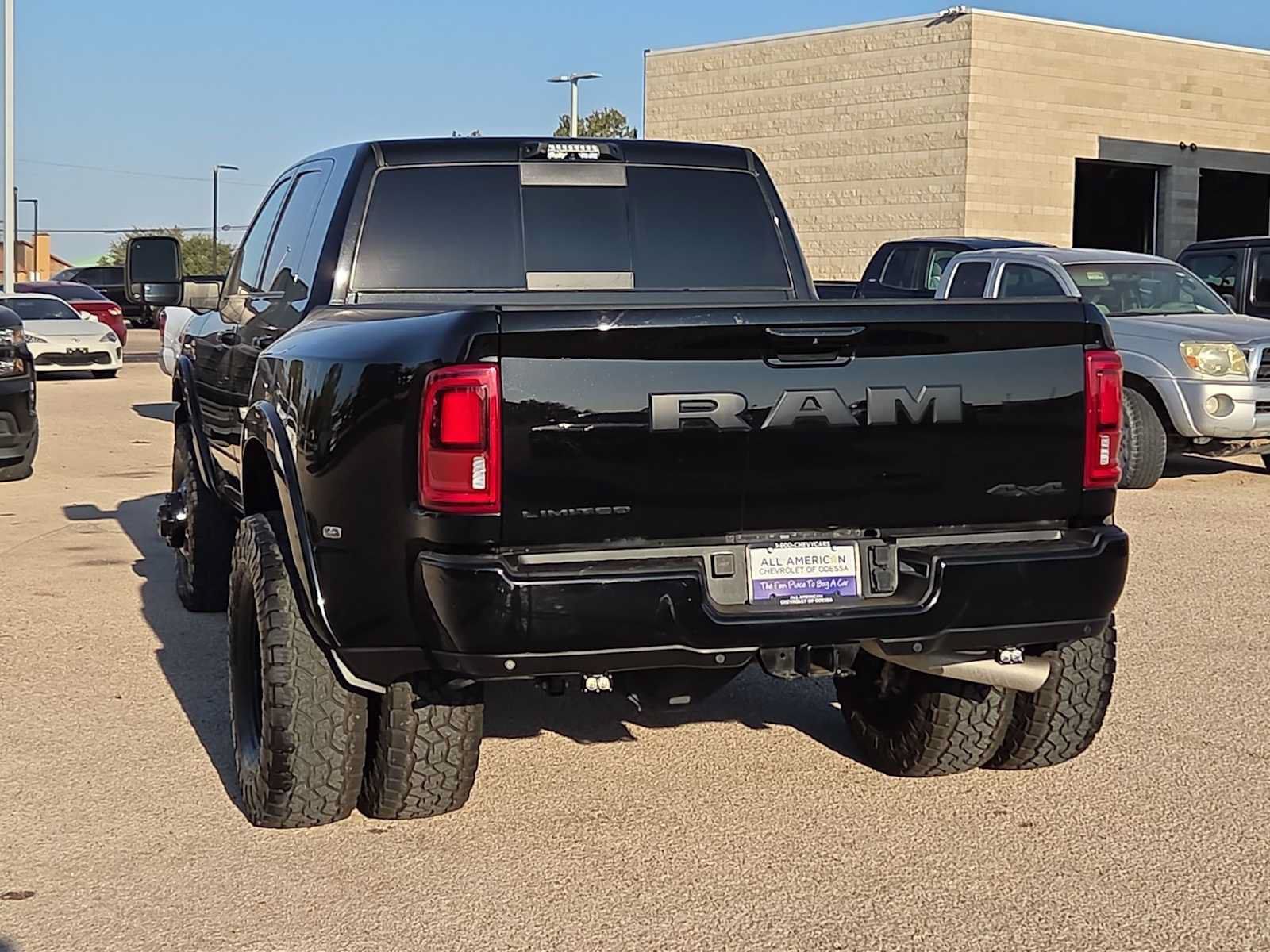 Used 2026 RAM 3500 Limited AWD/4WD image 7