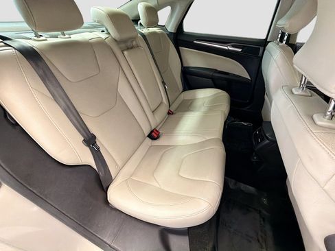 Used 2016 Ford Fusion Energi Titanium FWD image 14