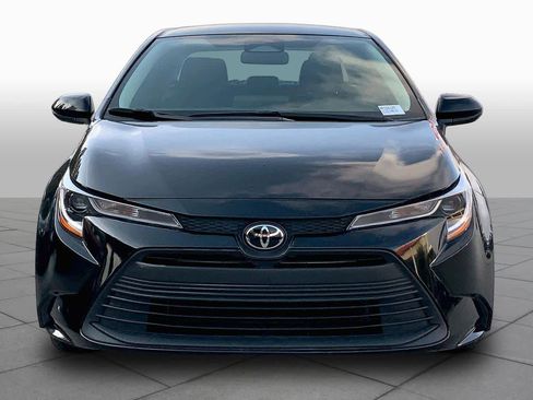 Used 2024 Toyota Corolla LE FWD image 4