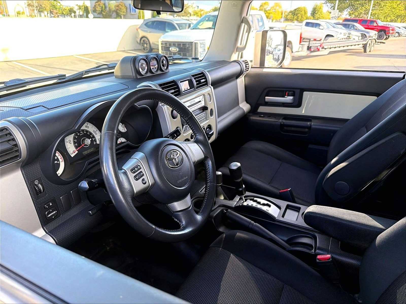Used 2008 Toyota FJ Cruiser 4WD w/ Upgrade Pkg 2 image 15
