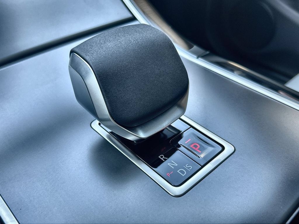 New 2026 Land Rover Range Rover Evoque S AWD/4WD image 27