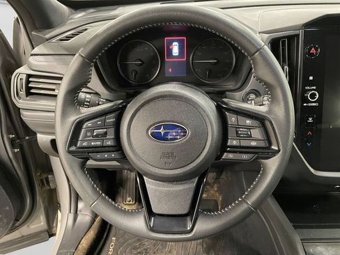 Used 2025 Subaru Forester Premium AWD/4WD image 12