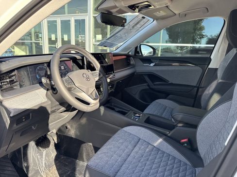 New 2026 Volkswagen Tiguan S FWD image 9