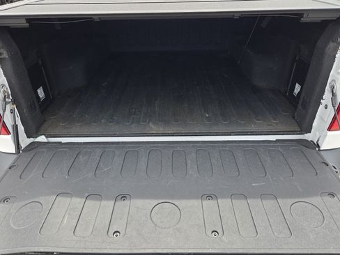 Used 2022 Ford Maverick XL FWD image 9