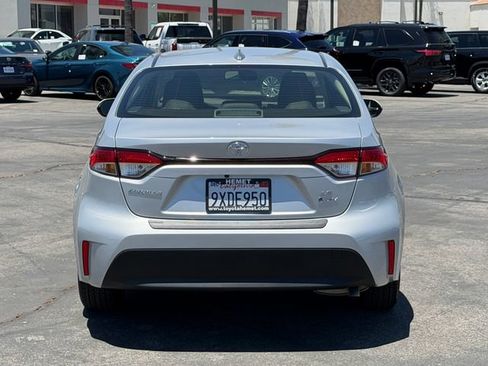 Used 2026 Toyota Corolla LE w/ Carpet Mat Package (TMS) FWD image 7