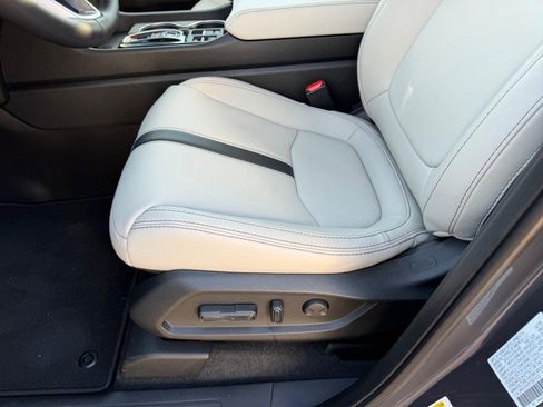 New 2026 Honda Pilot Touring image 23